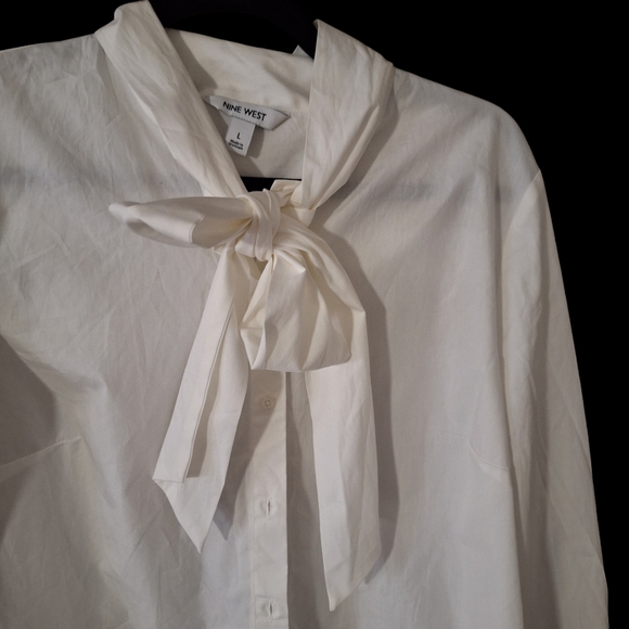 NWT Women's Nine West White Bow Neck White Button Down LongsleeveTop Siz… - Picture 6 of 6